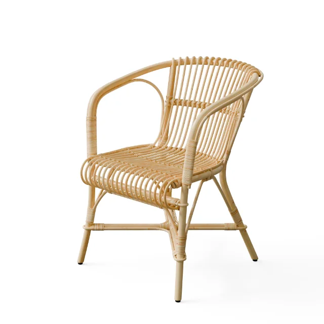 Salvador Chair — Hero view